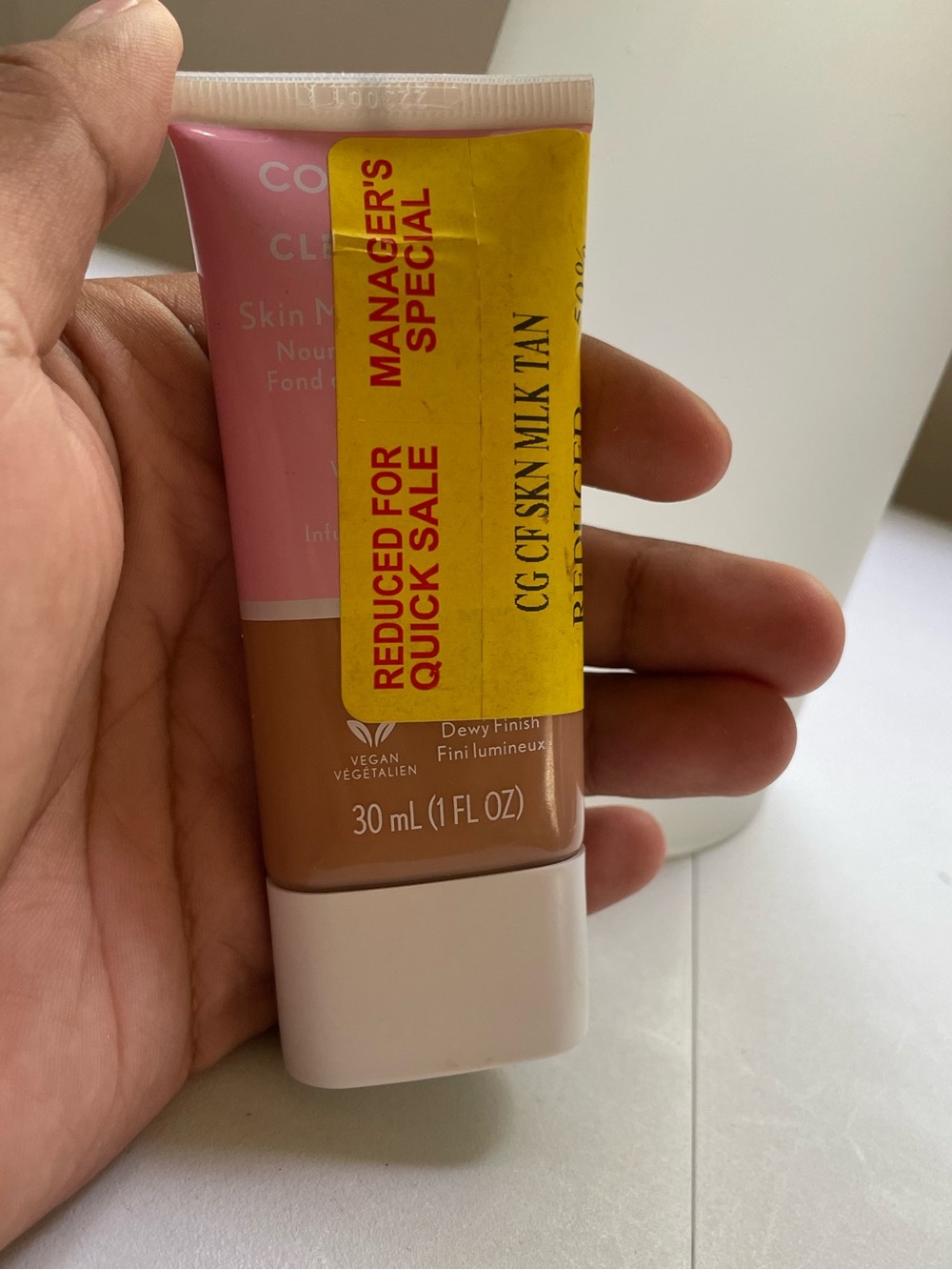 CC Cream Skin Milk Tan – Dewy Finish – Lightweight Foundation